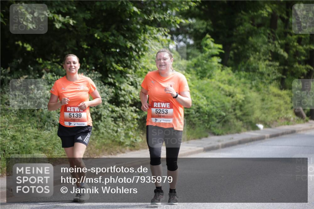15.06.2025 - REWE Women's Run Jannik Wohlers http://msf.ph/oto/7935979 15.06.2025 10:13:10 Laufen 5139, 5253 meine-sportfotos.de