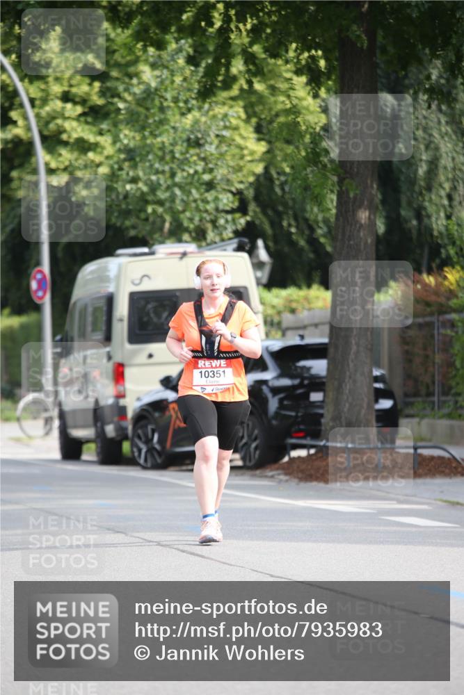 15.06.2025 - REWE Women's Run Jannik Wohlers http://msf.ph/oto/7935983 15.06.2025 09:53:43 Laufen 10351 meine-sportfotos.de