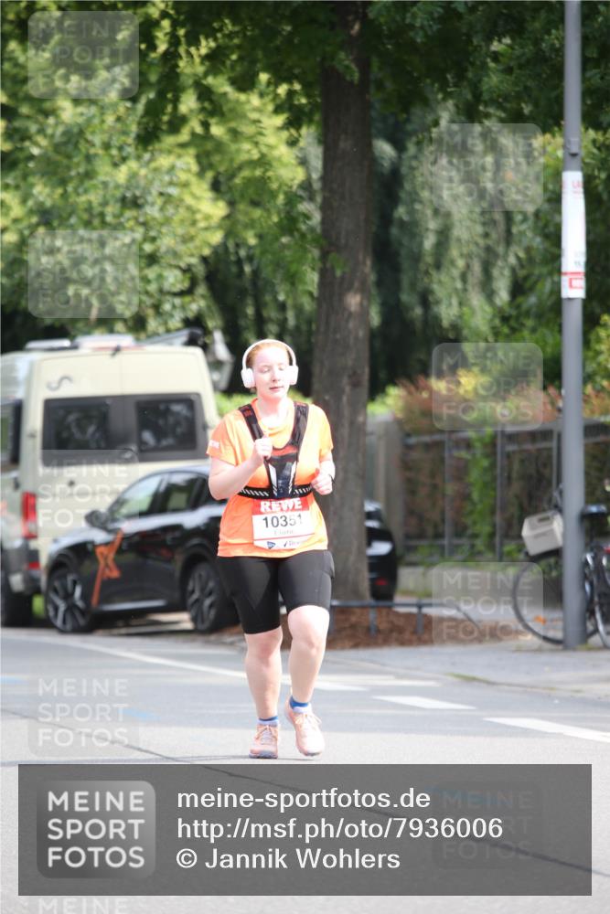 15.06.2025 - REWE Women's Run Jannik Wohlers http://msf.ph/oto/7936006 15.06.2025 09:53:44 Laufen 10351 meine-sportfotos.de