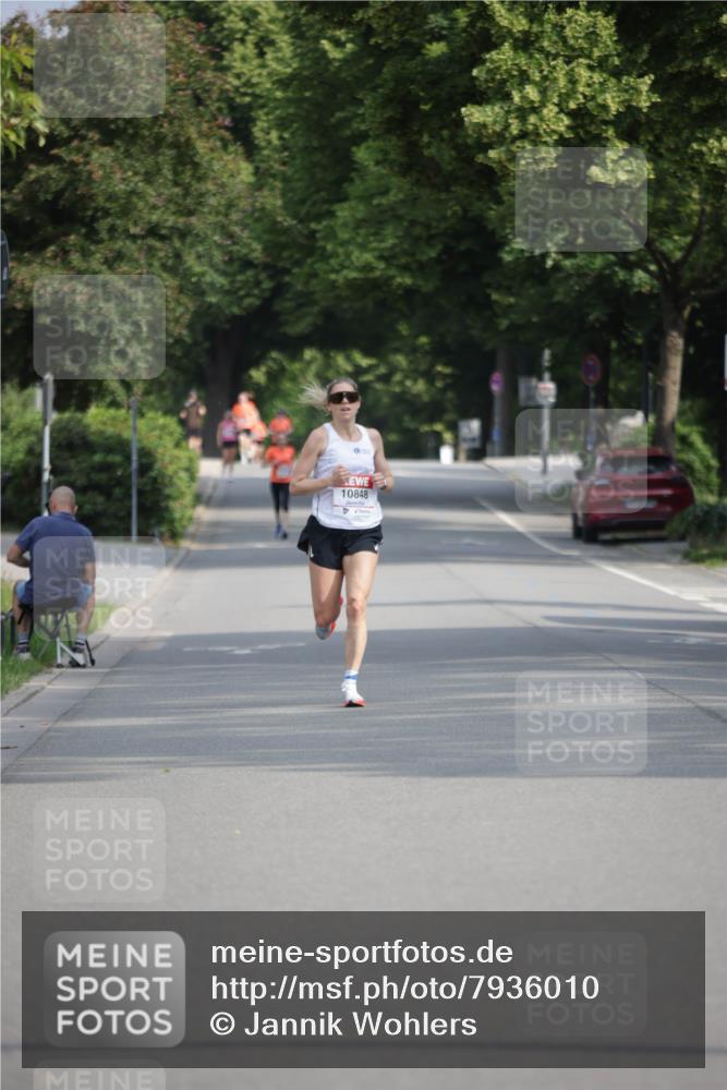 15.06.2025 - REWE Women's Run Jannik Wohlers http://msf.ph/oto/7936010 15.06.2025 08:42:19 Laufen 10848 meine-sportfotos.de