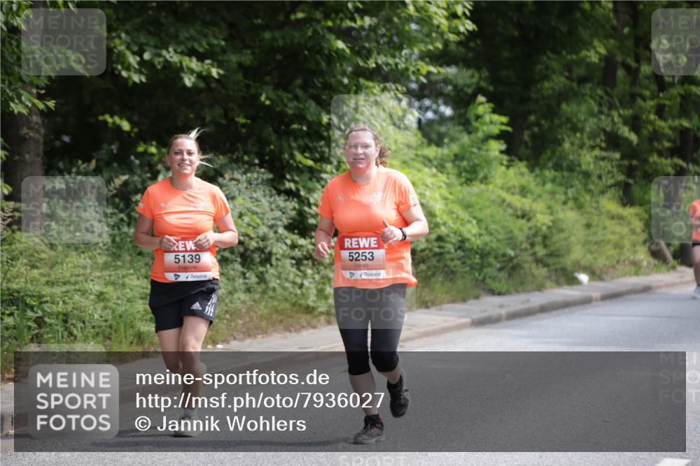 15.06.2025 - REWE Women's Run Jannik Wohlers http://msf.ph/oto/7936027 15.06.2025 10:13:11 Laufen 5139, 5253 meine-sportfotos.de