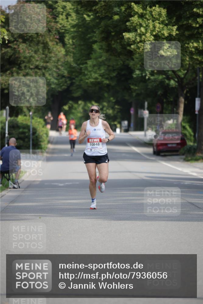 15.06.2025 - REWE Women's Run Jannik Wohlers http://msf.ph/oto/7936056 15.06.2025 08:42:21 Laufen 2, 10848 meine-sportfotos.de