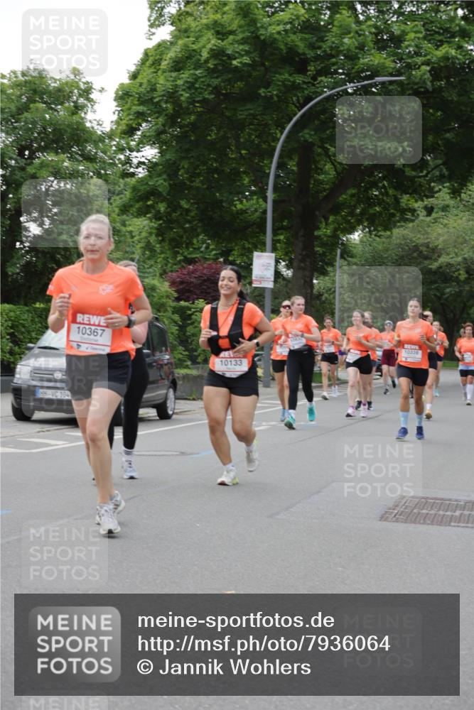 15.06.2025 - REWE Women's Run Jannik Wohlers http://msf.ph/oto/7936064 15.06.2025 08:26:23 Laufen 10367, 10133 meine-sportfotos.de