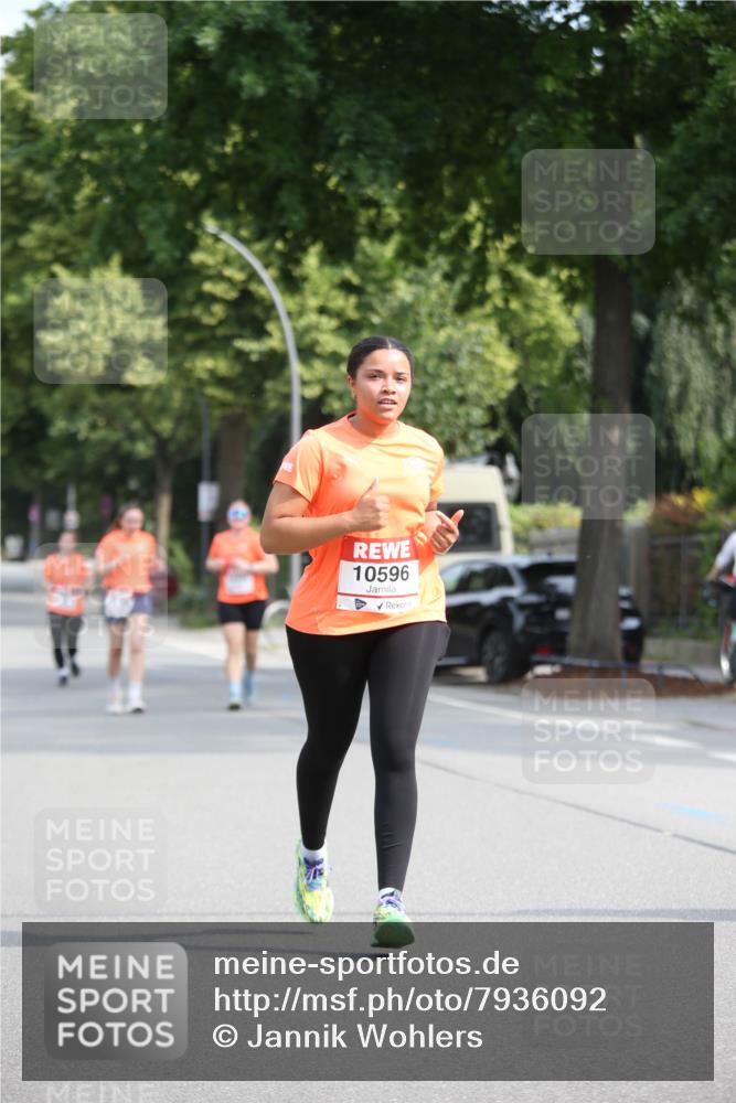 15.06.2025 - REWE Women's Run Jannik Wohlers http://msf.ph/oto/7936092 15.06.2025 09:53:47 Laufen 10596 meine-sportfotos.de