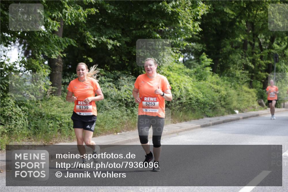 15.06.2025 - REWE Women's Run Jannik Wohlers http://msf.ph/oto/7936096 15.06.2025 10:13:11 Laufen 5139, 5253 meine-sportfotos.de