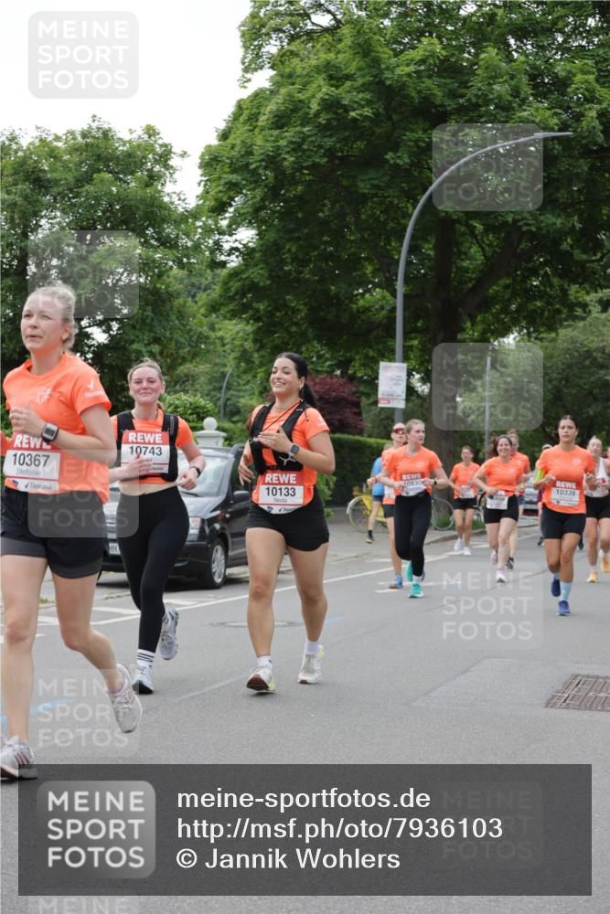 15.06.2025 - REWE Women's Run Jannik Wohlers http://msf.ph/oto/7936103 15.06.2025 08:26:24 Laufen 10367, 10743, 10133, 10830, 0499, 10339 meine-sportfotos.de