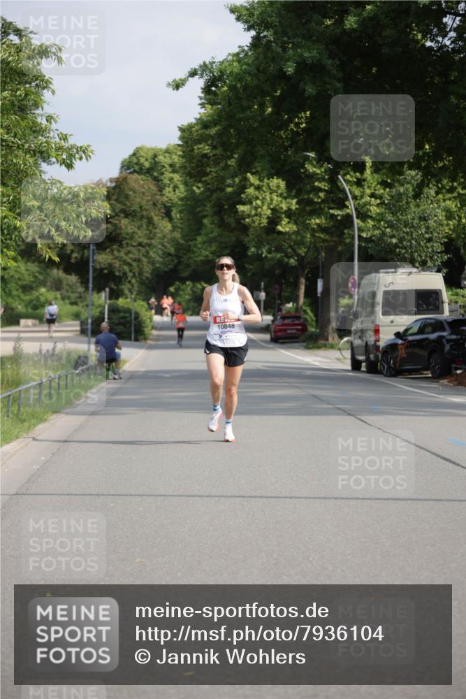15.06.2025 - REWE Women's Run Jannik Wohlers http://msf.ph/oto/7936104 15.06.2025 08:42:23 Laufen  meine-sportfotos.de