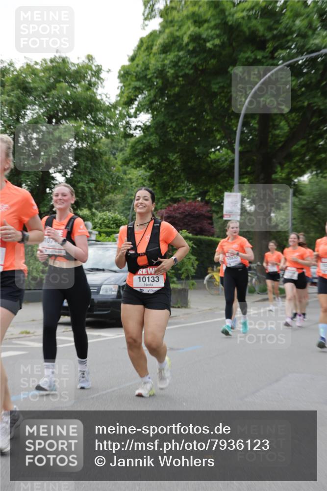 15.06.2025 - REWE Women's Run Jannik Wohlers http://msf.ph/oto/7936123 15.06.2025 08:26:24 Laufen 10133 meine-sportfotos.de