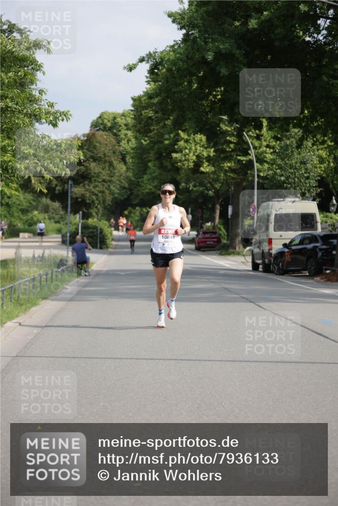15.06.2025 - REWE Women's Run Jannik Wohlers http://msf.ph/oto/7936133 15.06.2025 08:42:24 Laufen 108 meine-sportfotos.de
