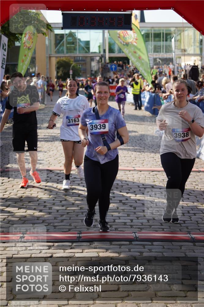 13.06.2025 - Holstenköstenlauf Felixshl http://msf.ph/oto/7936143 13.06.2025 18:04:44 Laufen 2286, 2735, 2892, 3163, 3765, 3938, 3939 meine-sportfotos.de