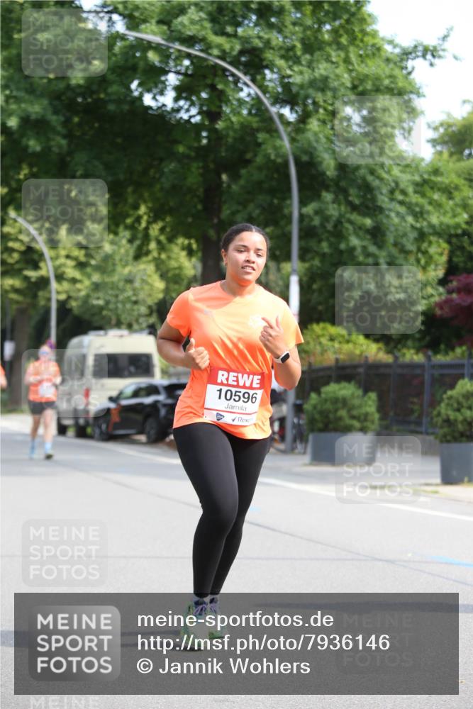 15.06.2025 - REWE Women's Run Jannik Wohlers http://msf.ph/oto/7936146 15.06.2025 09:53:48 Laufen 10596 meine-sportfotos.de