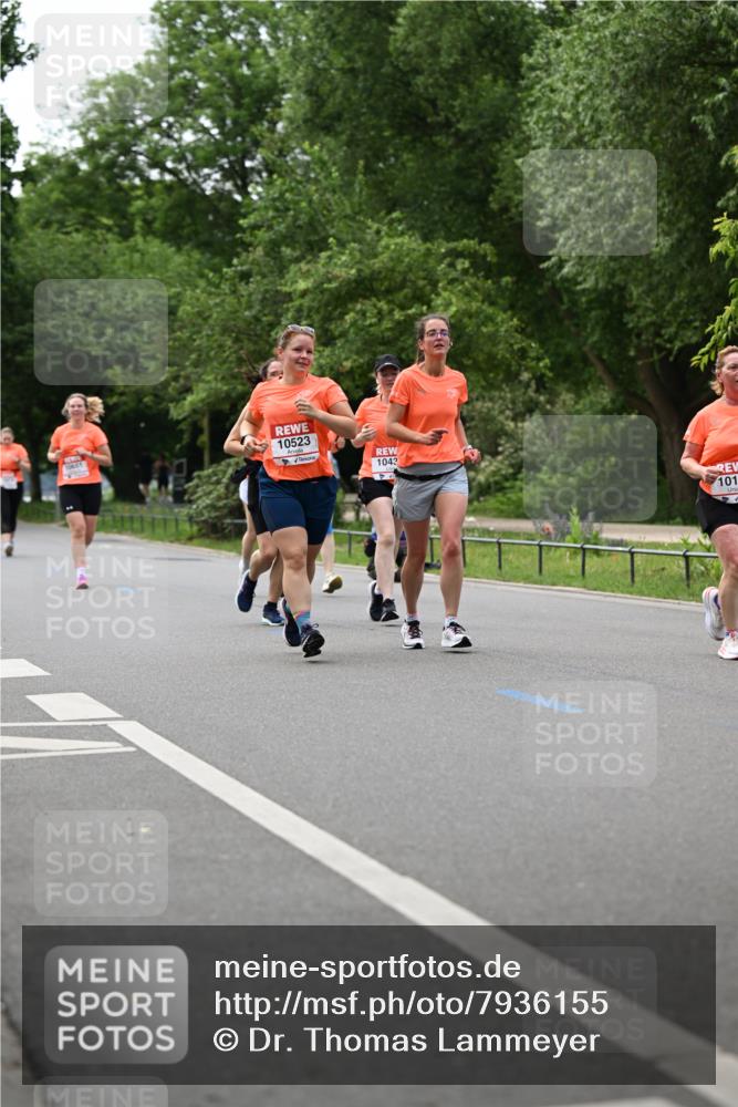 15.06.2025 - REWE Women's Run Dr. Thomas Lammeyer http://msf.ph/oto/7936155 15.06.2025 09:19:19 Laufen 10523, 1043 meine-sportfotos.de