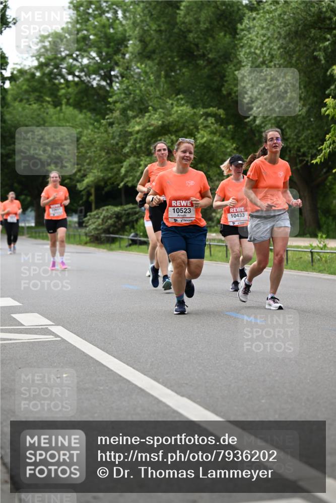 15.06.2025 - REWE Women's Run Dr. Thomas Lammeyer http://msf.ph/oto/7936202 15.06.2025 09:19:20 Laufen 10523, 10433 meine-sportfotos.de