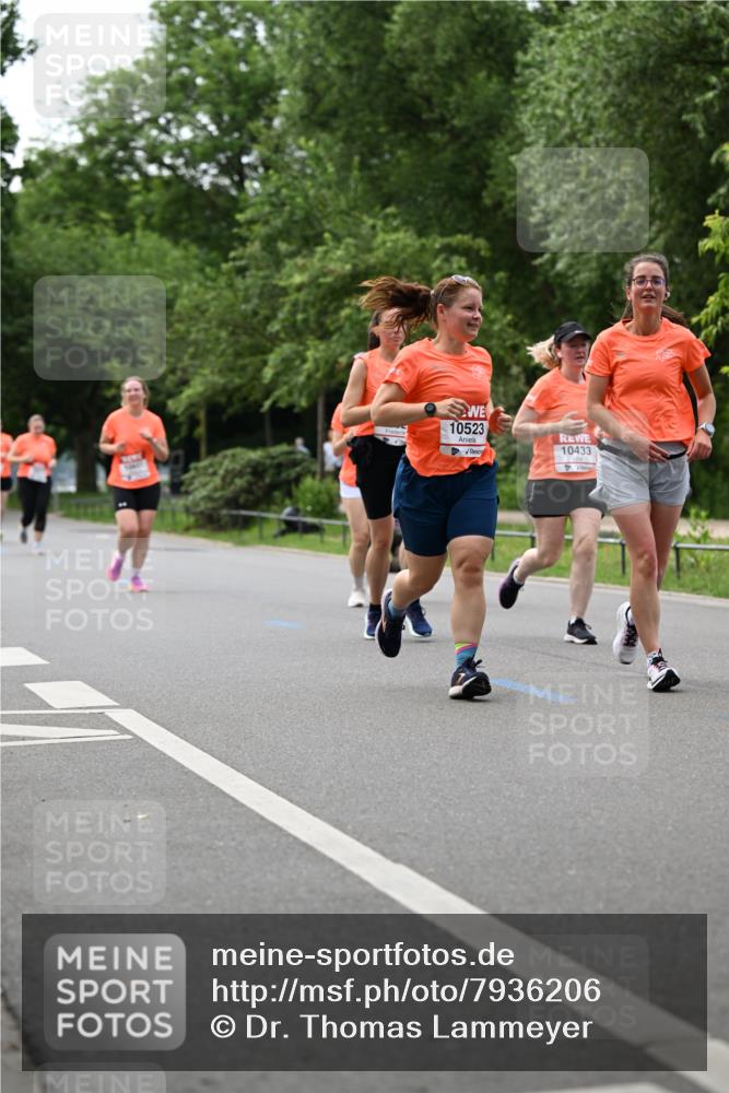 15.06.2025 - REWE Women's Run Dr. Thomas Lammeyer http://msf.ph/oto/7936206 15.06.2025 09:19:21 Laufen 10523, 10433 meine-sportfotos.de
