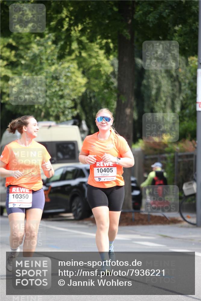 15.06.2025 - REWE Women's Run Jannik Wohlers http://msf.ph/oto/7936221 15.06.2025 09:53:53 Laufen 10350, 10405 meine-sportfotos.de