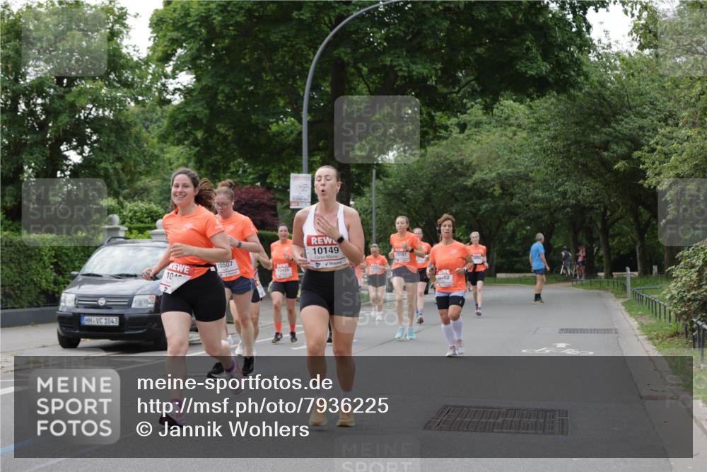 15.06.2025 - REWE Women's Run Jannik Wohlers http://msf.ph/oto/7936225 15.06.2025 08:26:28 Laufen 1043, 10507, 10426, 10, 00, 10149, 10781, 10502 meine-sportfotos.de