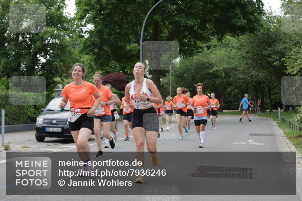 15.06.2025 - REWE Women's Run Jannik Wohlers http://msf.ph/oto/7936246 15.06.2025 08:26:28 Laufen 1043, 1040, 0507, 10, 10781, 0502 meine-sportfotos.de