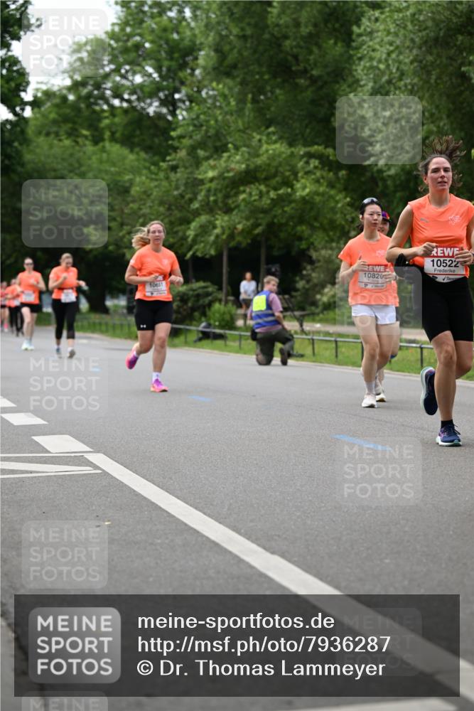 15.06.2025 - REWE Women's Run Dr. Thomas Lammeyer http://msf.ph/oto/7936287 15.06.2025 09:19:22 Laufen 10651, 10820, 10522 meine-sportfotos.de