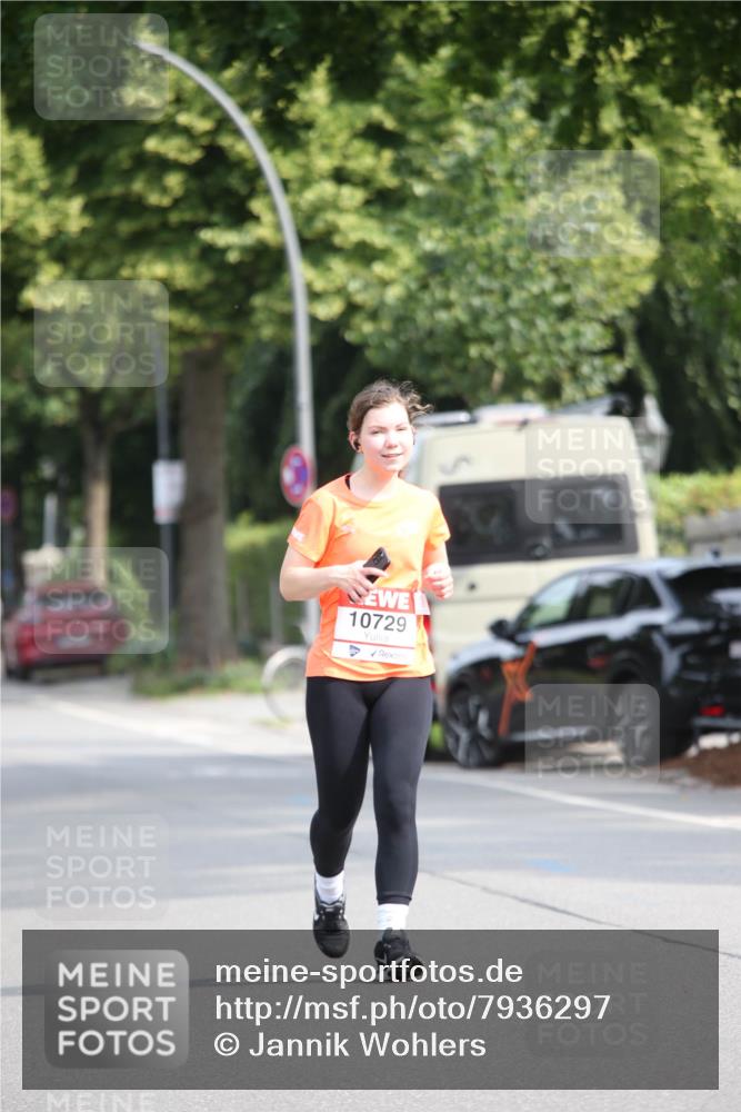 15.06.2025 - REWE Women's Run Jannik Wohlers http://msf.ph/oto/7936297 15.06.2025 09:53:57 Laufen 10729 meine-sportfotos.de