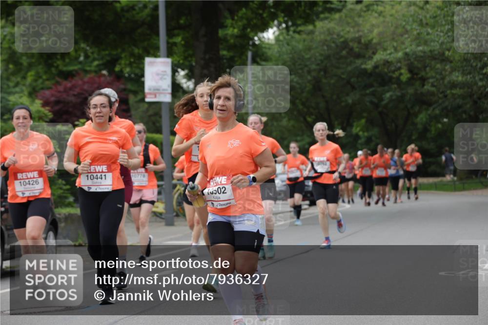 15.06.2025 - REWE Women's Run Jannik Wohlers http://msf.ph/oto/7936327 15.06.2025 08:26:30 Laufen 10426, 4, 10441, 10778, 70502, 10762 meine-sportfotos.de