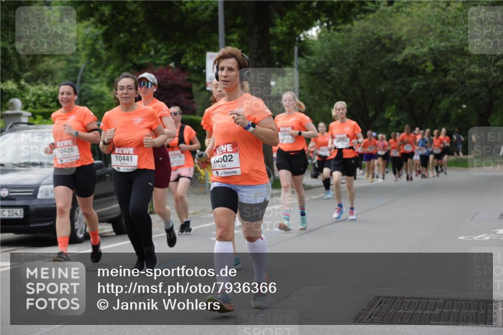 15.06.2025 - REWE Women's Run Jannik Wohlers http://msf.ph/oto/7936366 15.06.2025 08:26:30 Laufen 1043, 10426, 10441, 10776, 10502, 104, 10762 meine-sportfotos.de