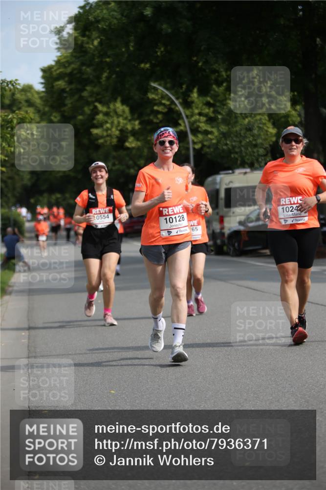15.06.2025 - REWE Women's Run Jannik Wohlers http://msf.ph/oto/7936371 15.06.2025 09:54:16 Laufen 0554, 10128, 65, 1024 meine-sportfotos.de