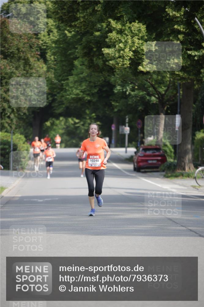 15.06.2025 - REWE Women's Run Jannik Wohlers http://msf.ph/oto/7936373 15.06.2025 08:42:38 Laufen 10248 meine-sportfotos.de