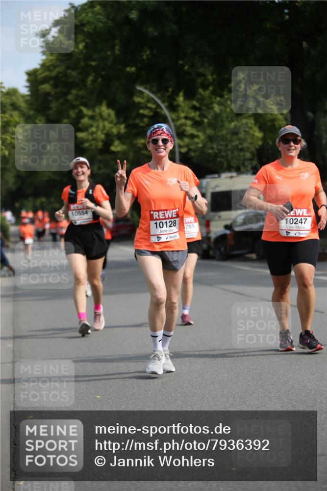 15.06.2025 - REWE Women's Run Jannik Wohlers http://msf.ph/oto/7936392 15.06.2025 09:54:16 Laufen 10554, 10128, 765, 10247 meine-sportfotos.de