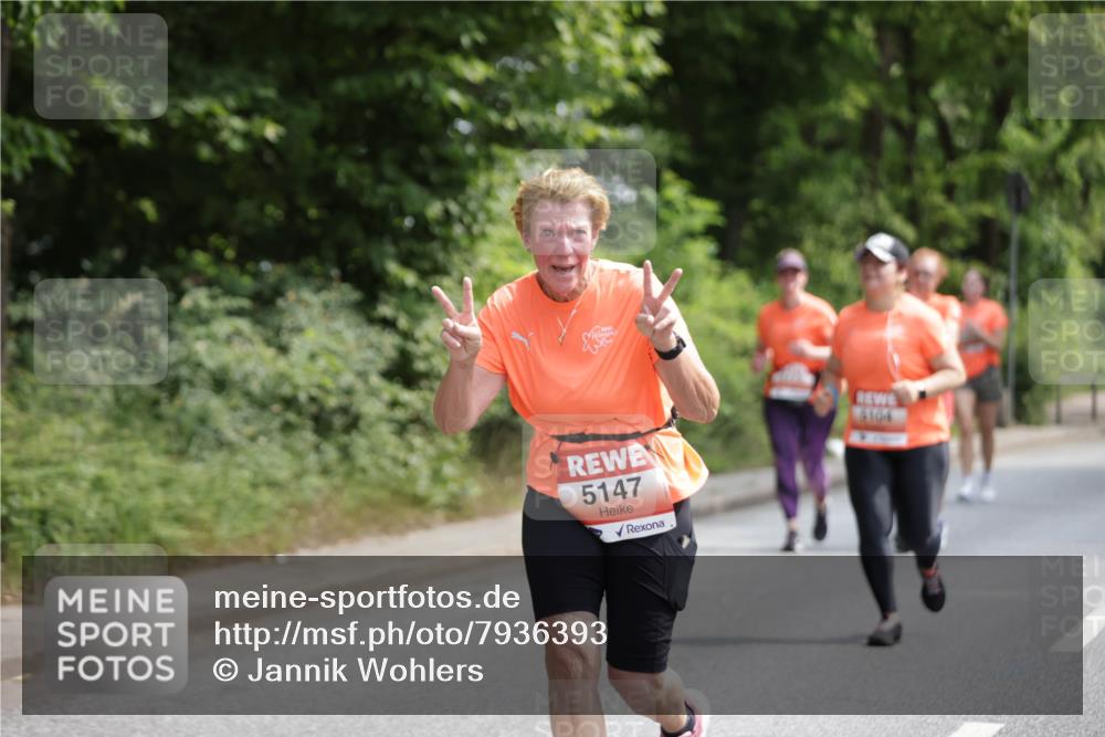 15.06.2025 - REWE Women's Run Jannik Wohlers http://msf.ph/oto/7936393 15.06.2025 10:13:23 Laufen 5147 meine-sportfotos.de