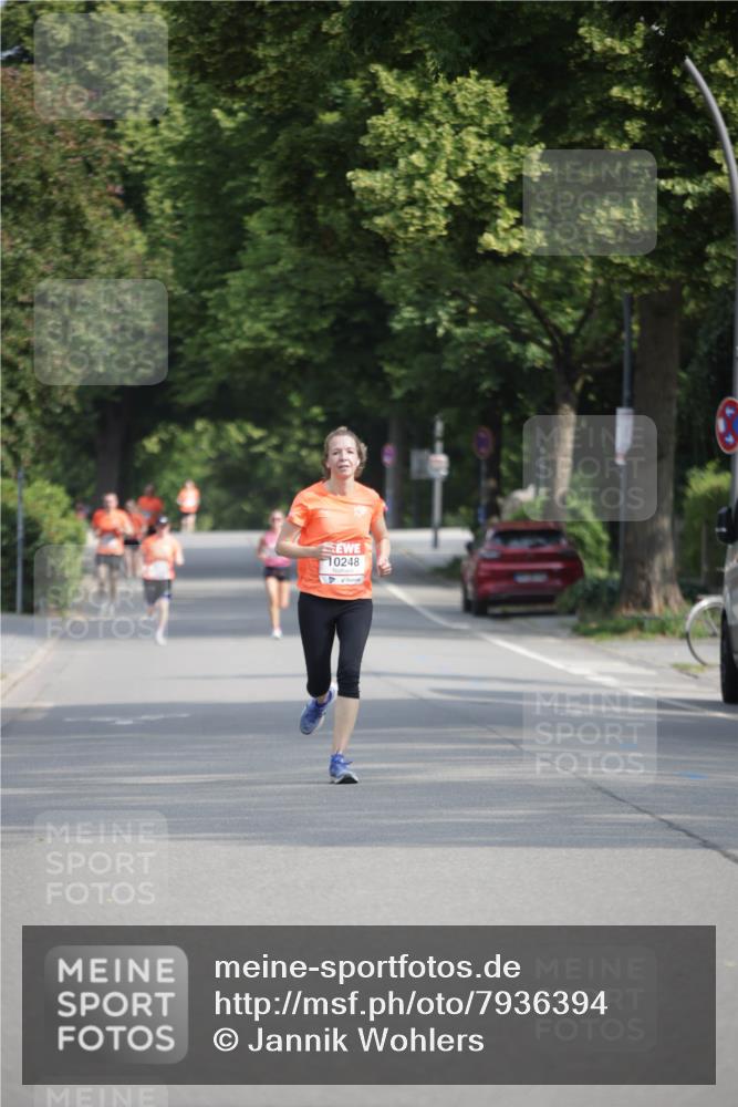 15.06.2025 - REWE Women's Run Jannik Wohlers http://msf.ph/oto/7936394 15.06.2025 08:42:38 Laufen 10248 meine-sportfotos.de