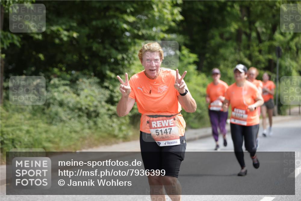 15.06.2025 - REWE Women's Run Jannik Wohlers http://msf.ph/oto/7936399 15.06.2025 10:13:24 Laufen 5147 meine-sportfotos.de