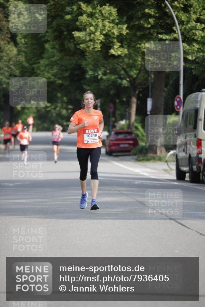 15.06.2025 - REWE Women's Run Jannik Wohlers http://msf.ph/oto/7936405 15.06.2025 08:42:39 Laufen 10248 meine-sportfotos.de
