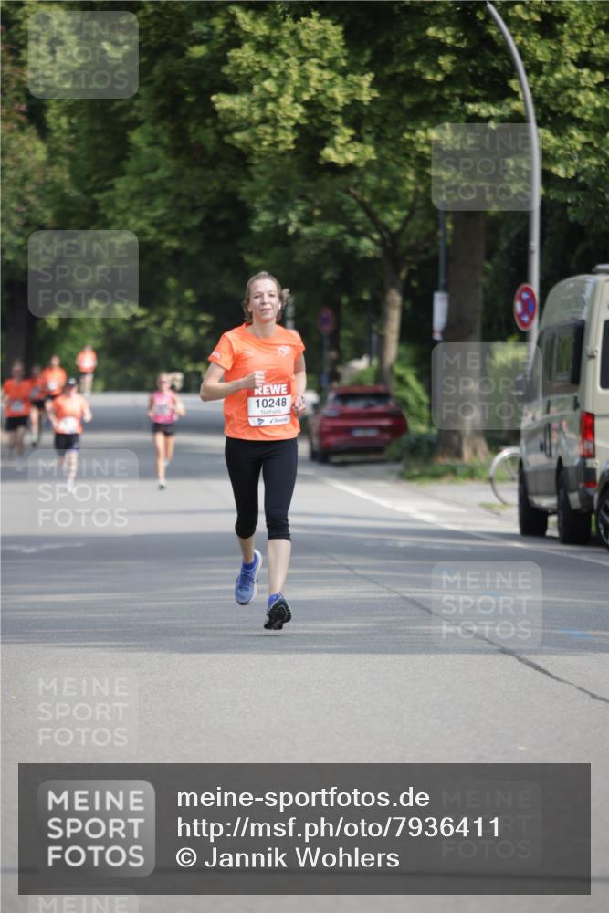 15.06.2025 - REWE Women's Run Jannik Wohlers http://msf.ph/oto/7936411 15.06.2025 08:42:39 Laufen 10248 meine-sportfotos.de