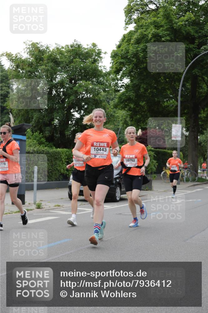 15.06.2025 - REWE Women's Run Jannik Wohlers http://msf.ph/oto/7936412 15.06.2025 08:26:34 Laufen 778, 10, 10443, 10762 meine-sportfotos.de