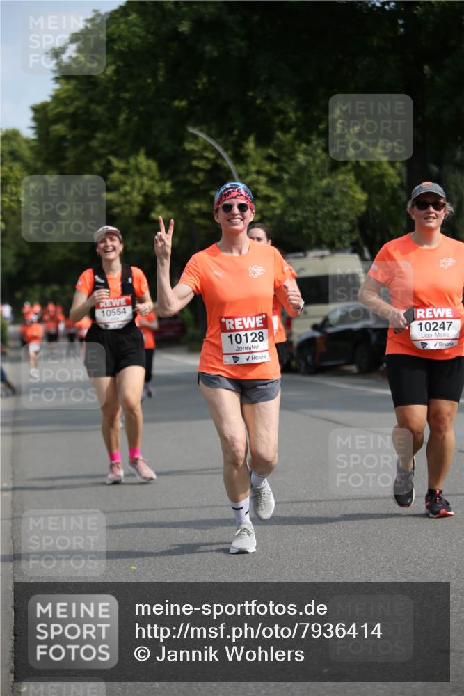 15.06.2025 - REWE Women's Run Jannik Wohlers http://msf.ph/oto/7936414 15.06.2025 09:54:17 Laufen 10554, 10128, 10247 meine-sportfotos.de