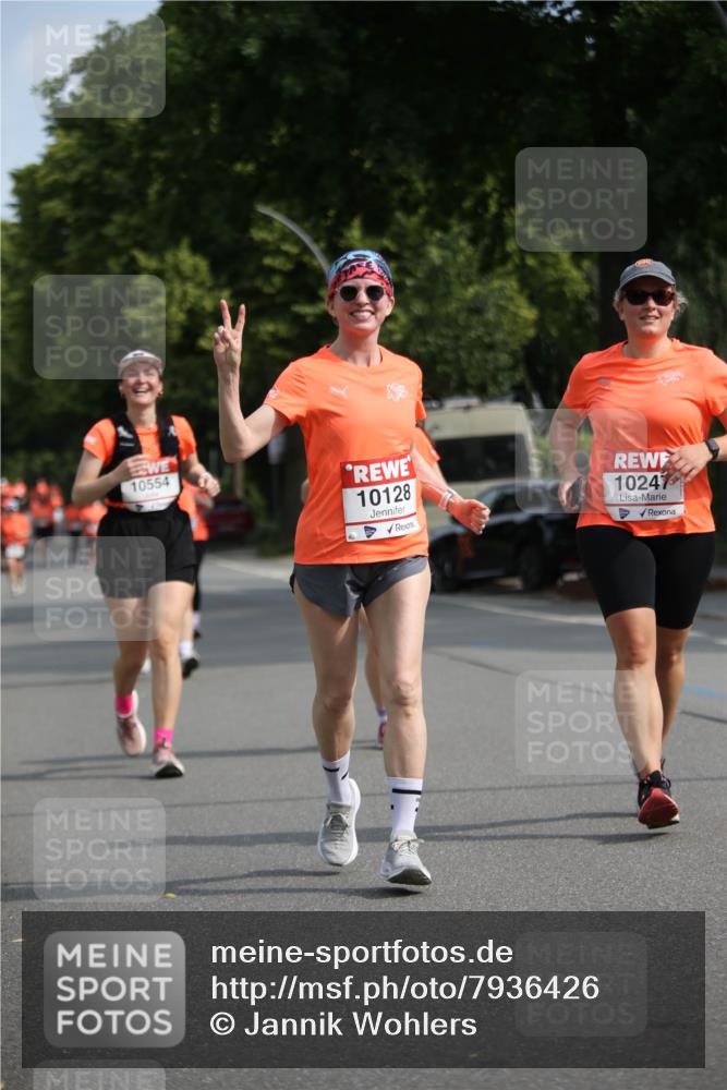 15.06.2025 - REWE Women's Run Jannik Wohlers http://msf.ph/oto/7936426 15.06.2025 09:54:17 Laufen 10554, 10128, 10247 meine-sportfotos.de