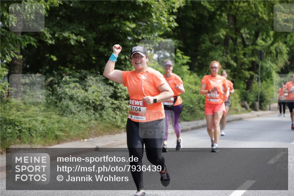 15.06.2025 - REWE Women's Run Jannik Wohlers http://msf.ph/oto/7936439 15.06.2025 10:13:26 Laufen 5104, 6211 meine-sportfotos.de