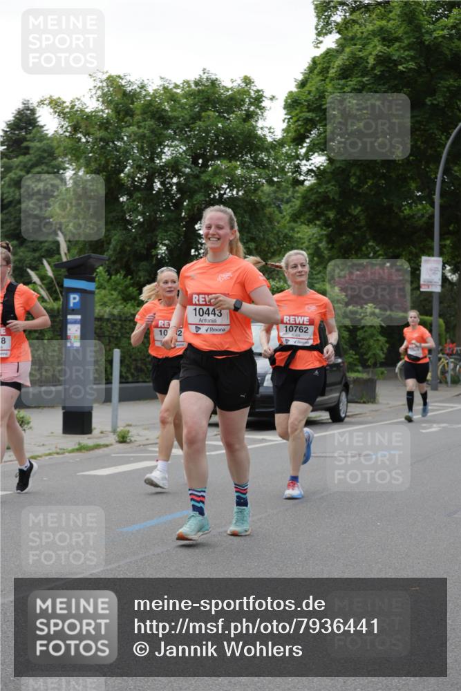 15.06.2025 - REWE Women's Run Jannik Wohlers http://msf.ph/oto/7936441 15.06.2025 08:26:34 Laufen 8, 10, 2, 10443, 10762 meine-sportfotos.de