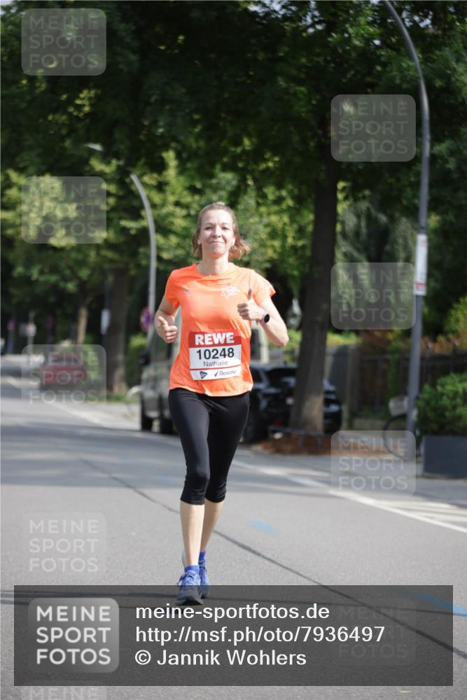 15.06.2025 - REWE Women's Run Jannik Wohlers http://msf.ph/oto/7936497 15.06.2025 08:42:43 Laufen 10248 meine-sportfotos.de