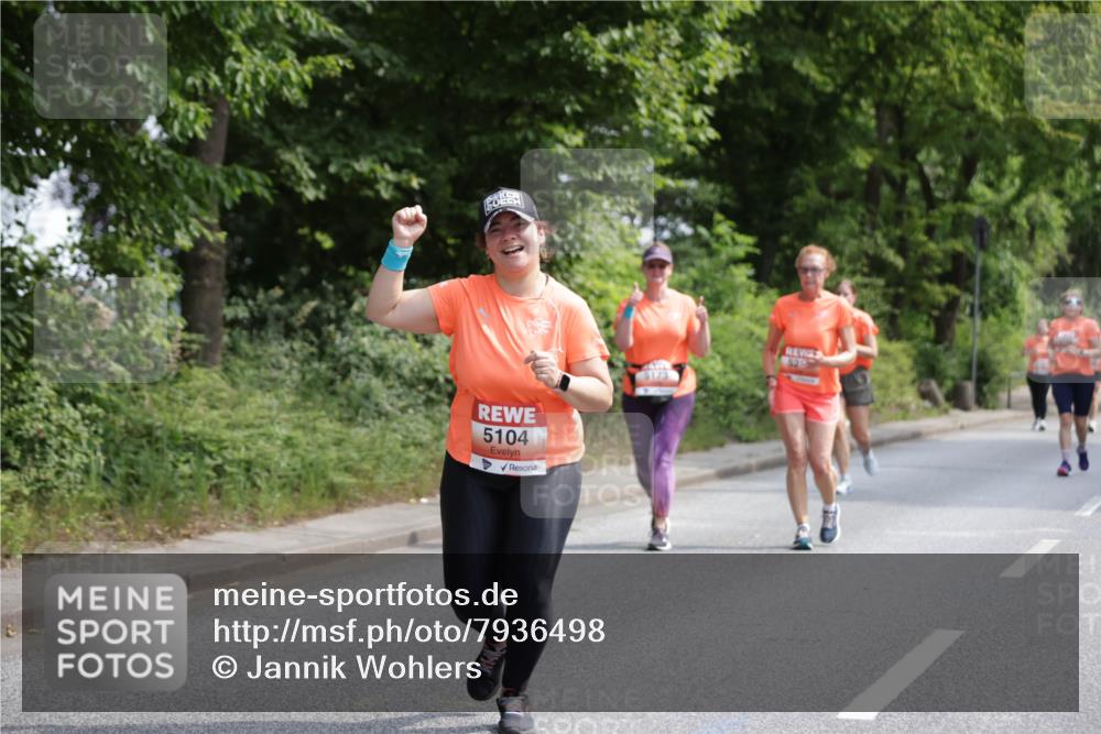 15.06.2025 - REWE Women's Run Jannik Wohlers http://msf.ph/oto/7936498 15.06.2025 10:13:26 Laufen 5104, 5173, 52 meine-sportfotos.de