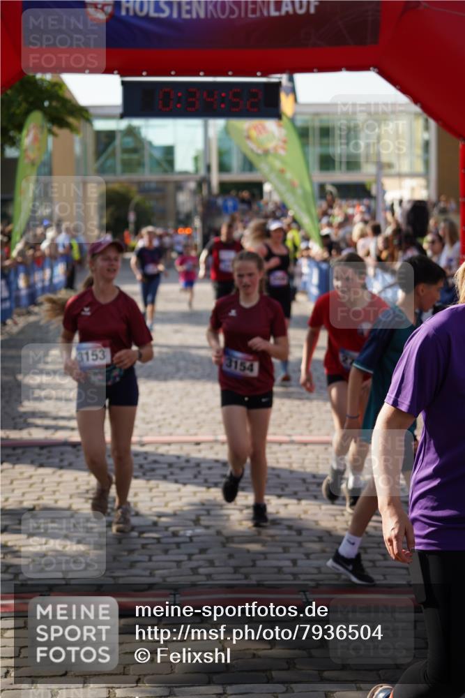13.06.2025 - Holstenköstenlauf Felixshl http://msf.ph/oto/7936504 13.06.2025 18:04:53 Laufen 2008, 2105, 2686, 2735, 2783, 2892, 2896, 3153, 3154, 3291, 3765 meine-sportfotos.de