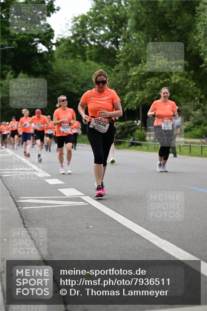 15.06.2025 - REWE Women's Run Dr. Thomas Lammeyer http://msf.ph/oto/7936511 15.06.2025 09:19:27 Laufen 10646, 10678 meine-sportfotos.de
