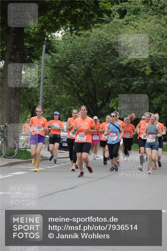 15.06.2025 - REWE Women's Run Jannik Wohlers http://msf.ph/oto/7936514 15.06.2025 08:26:37 Laufen 10807, 10229, 10809 meine-sportfotos.de