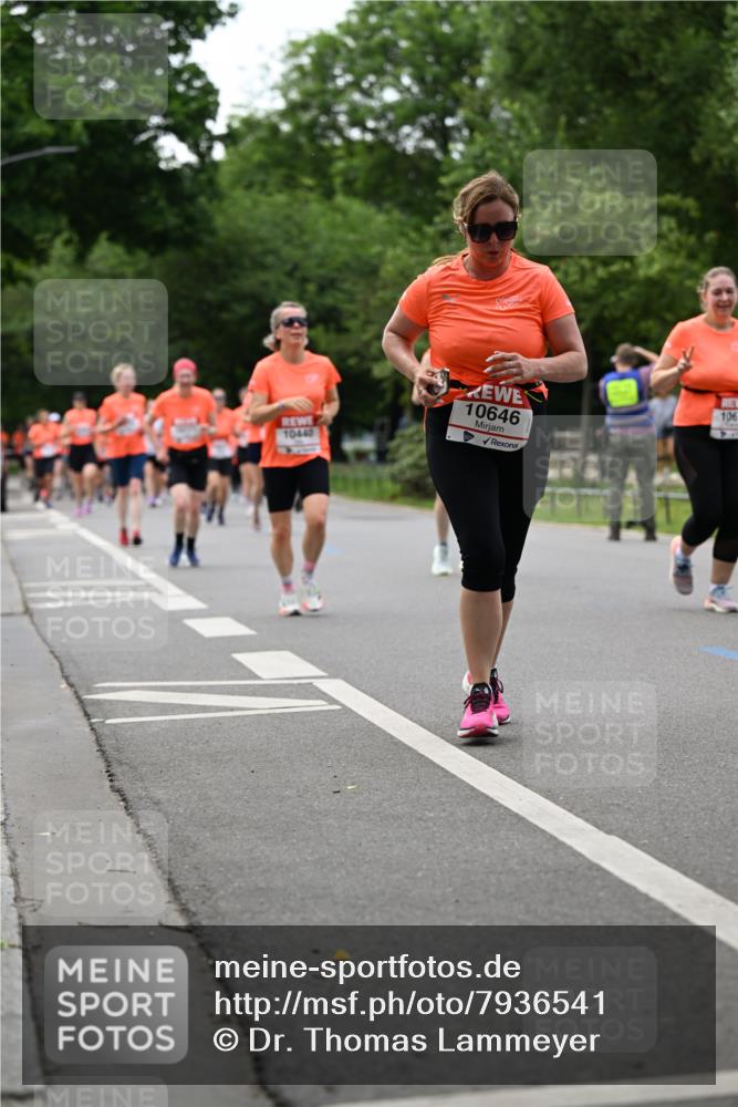 15.06.2025 - REWE Women's Run Dr. Thomas Lammeyer http://msf.ph/oto/7936541 15.06.2025 09:19:27 Laufen 1044, 10646 meine-sportfotos.de
