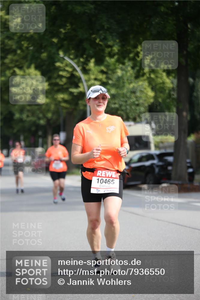 15.06.2025 - REWE Women's Run Jannik Wohlers http://msf.ph/oto/7936550 15.06.2025 09:54:35 Laufen 10465 meine-sportfotos.de
