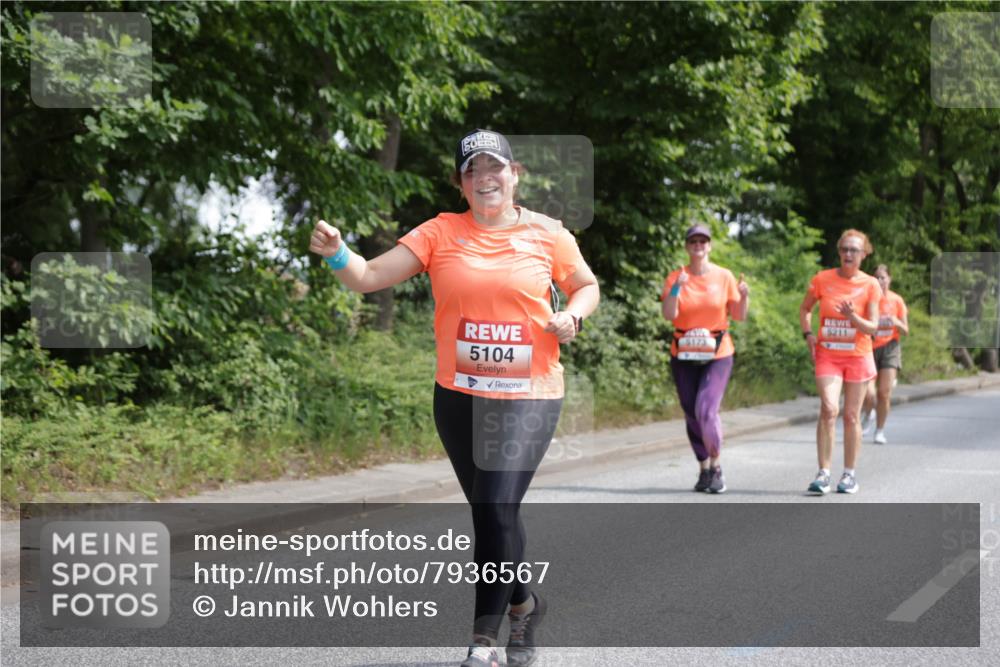 15.06.2025 - REWE Women's Run Jannik Wohlers http://msf.ph/oto/7936567 15.06.2025 10:13:27 Laufen 5104, 5173, 5211 meine-sportfotos.de