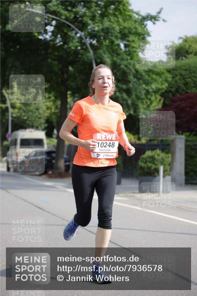 15.06.2025 - REWE Women's Run Jannik Wohlers http://msf.ph/oto/7936578 15.06.2025 08:42:44 Laufen 10248 meine-sportfotos.de