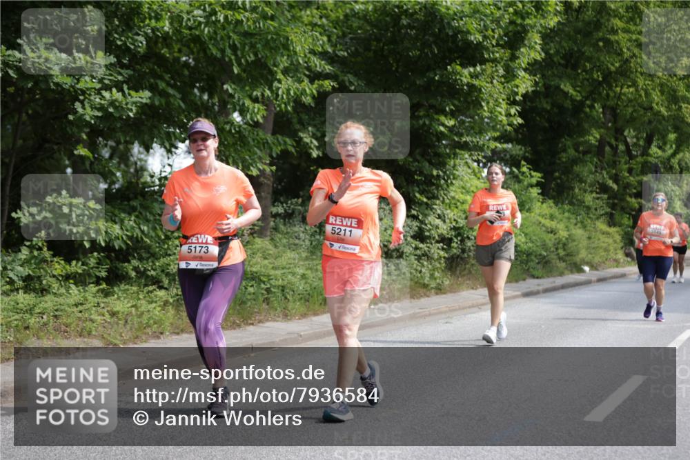 15.06.2025 - REWE Women's Run Jannik Wohlers http://msf.ph/oto/7936584 15.06.2025 10:13:30 Laufen 5173, 5211, 5145 meine-sportfotos.de
