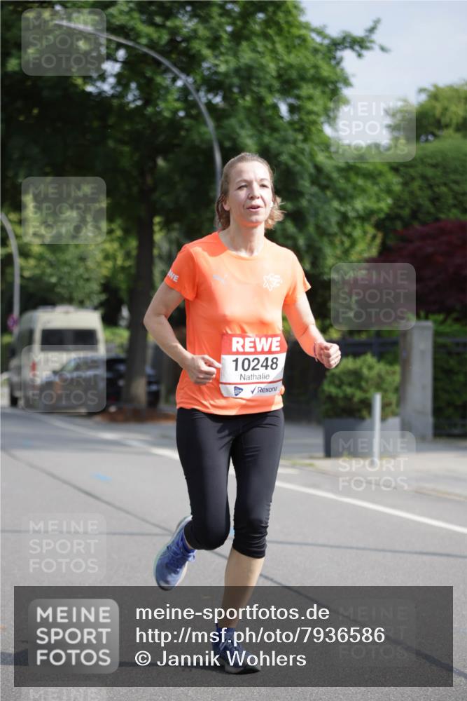 15.06.2025 - REWE Women's Run Jannik Wohlers http://msf.ph/oto/7936586 15.06.2025 08:42:44 Laufen 10248 meine-sportfotos.de