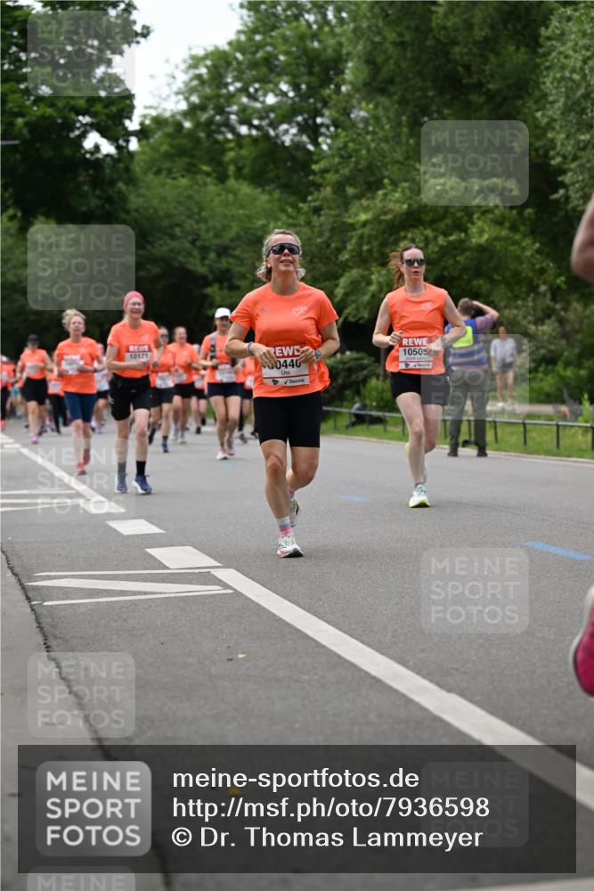 15.06.2025 - REWE Women's Run Dr. Thomas Lammeyer http://msf.ph/oto/7936598 15.06.2025 09:19:29 Laufen 440, 10505 meine-sportfotos.de